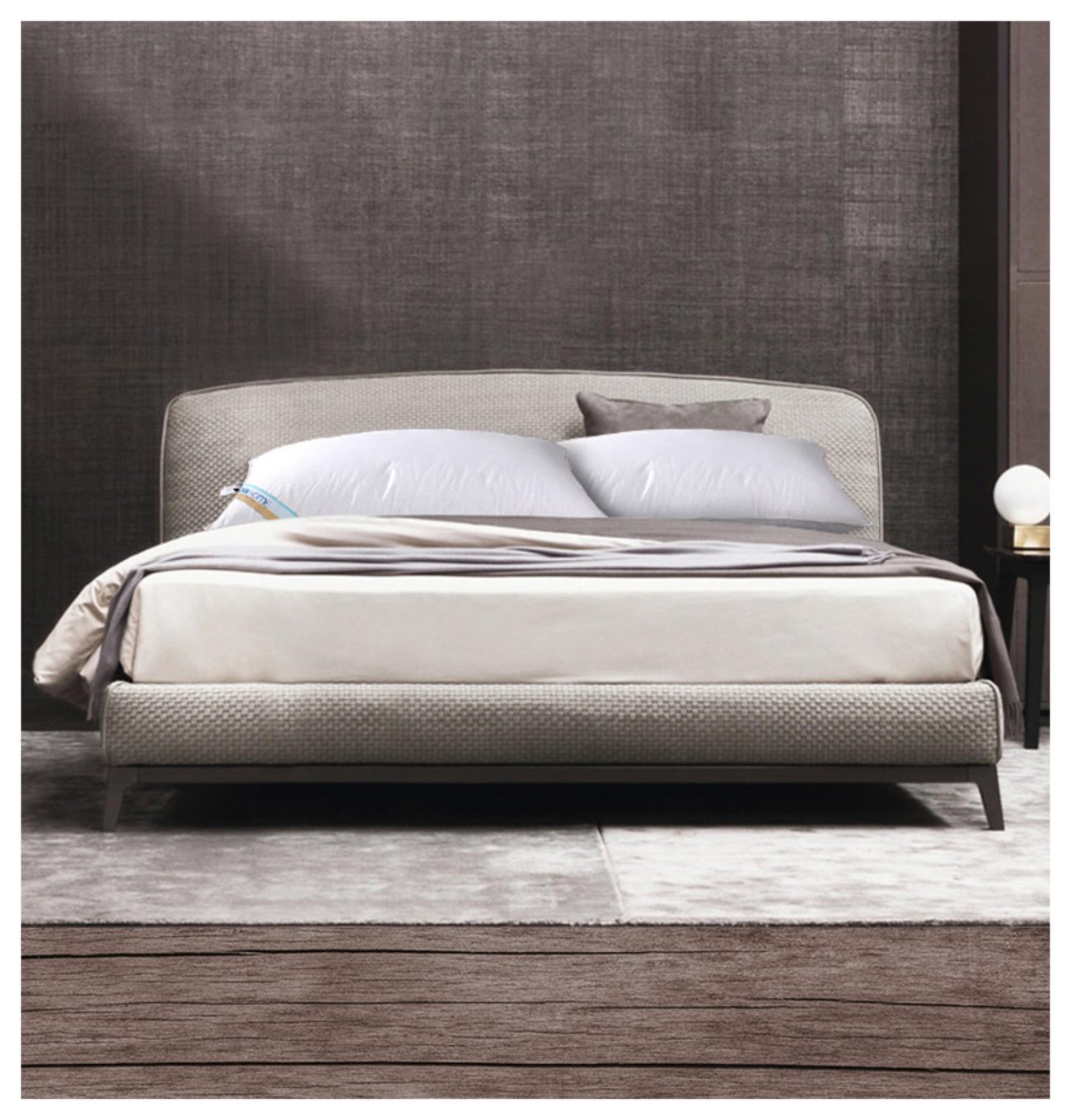 Hotel pillow core