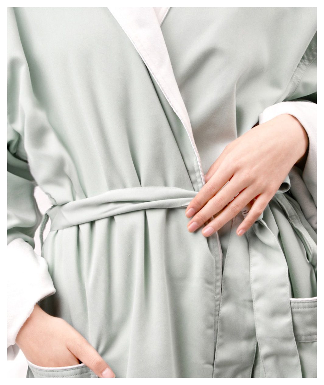 Double-layer hotel bathrobe